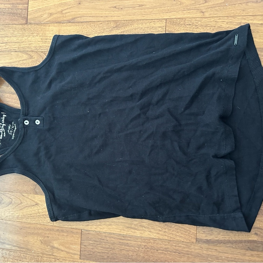 Black Sleeveless Top